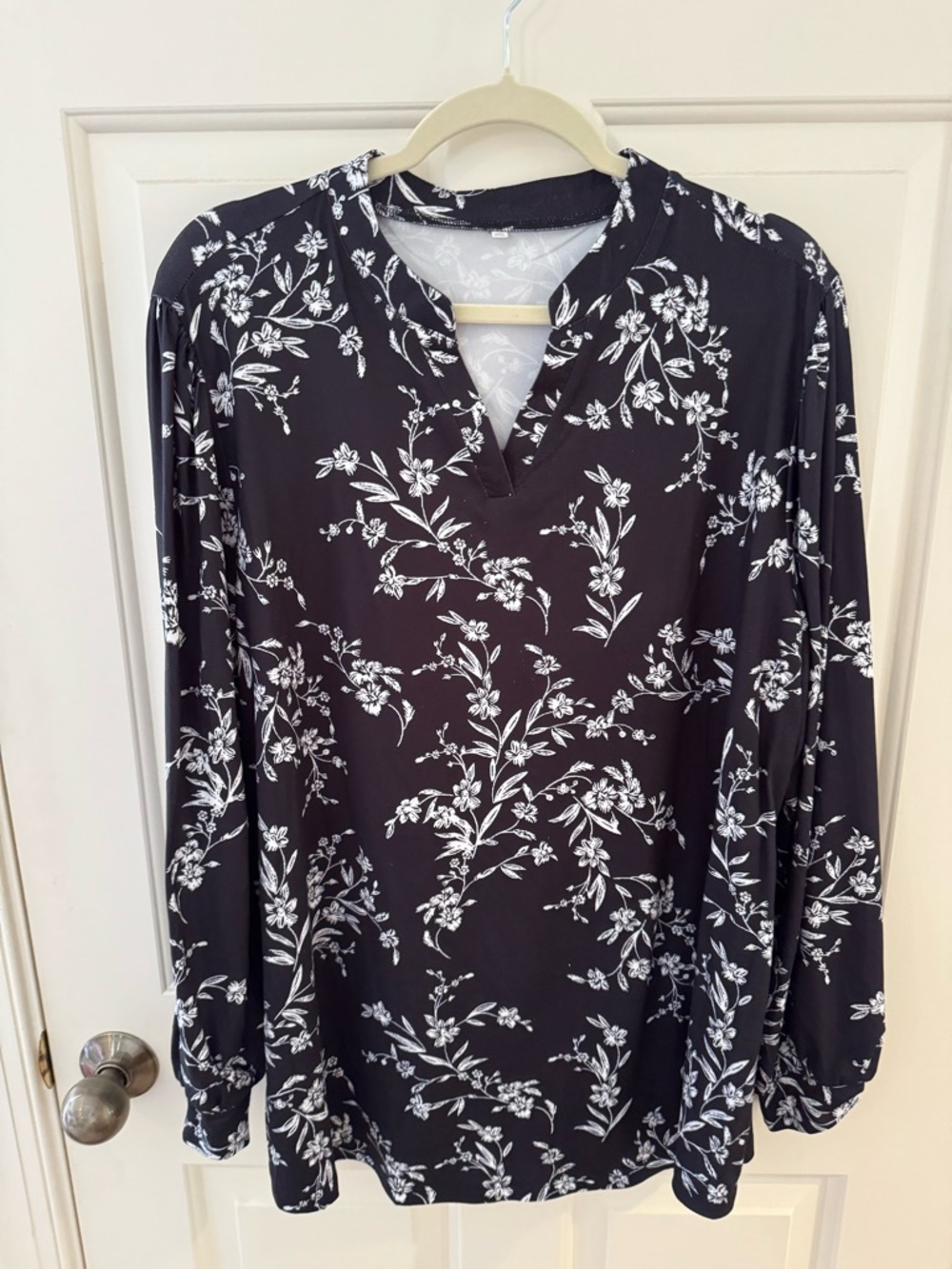 Black Floral Split-Neck Long Sleeve Blouse